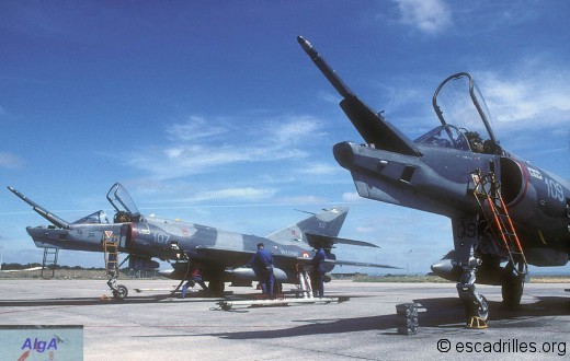 Etendard 1999 16F-107