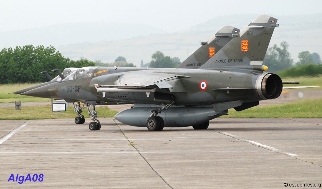 Patrouille de F1 au point d'arrêt à Colmar-Meyenheim