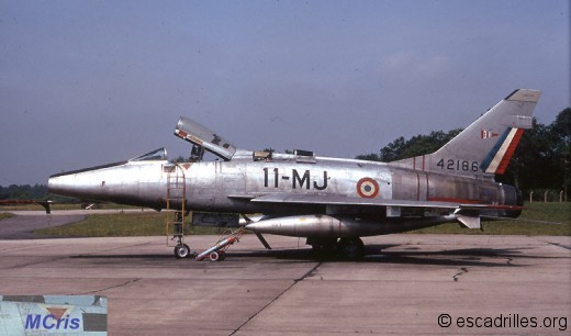 F-100 1972 11-MJ
