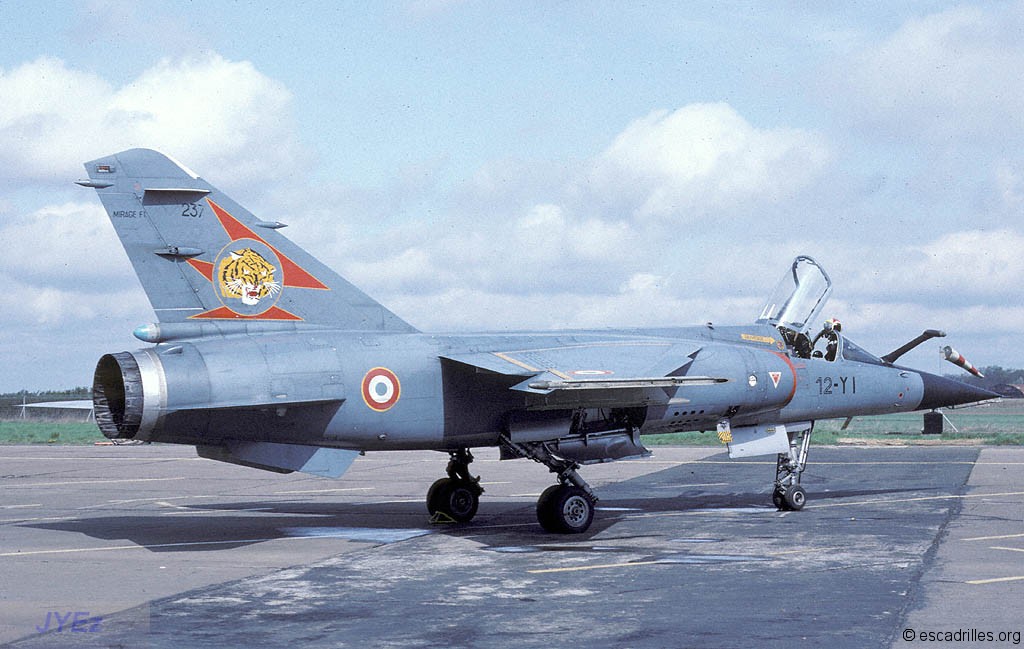 F-1C 1982 12-YI