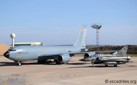 Boeing et 2000N à Istres