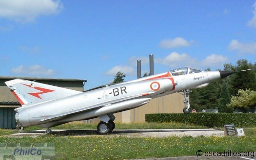 Beau Mirage IIIE en décoration pré-1972