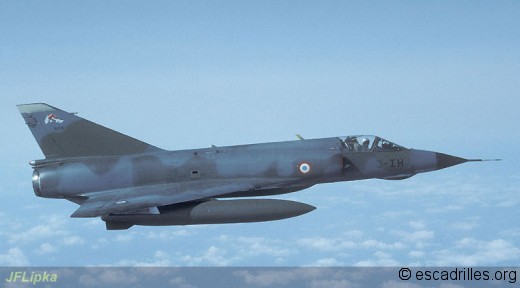 Mirage IIIE du 1/3 en vol