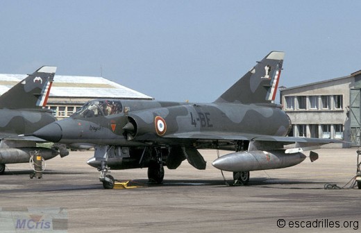 Avion du 2/4 avec les rails pour Sidewinder