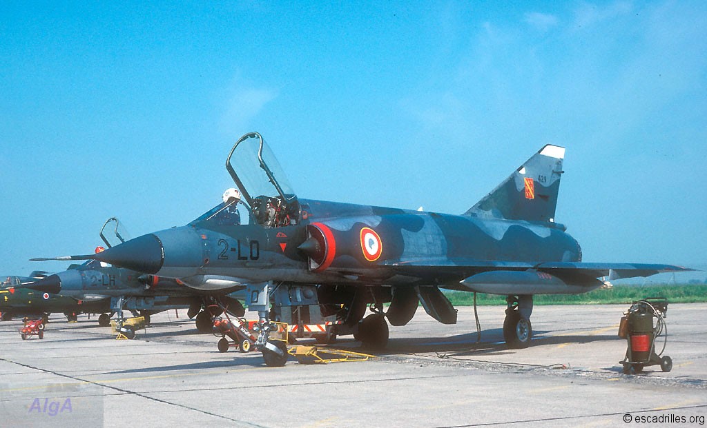 Mirage IIIE du 3/2 vu en 1979 au Tiger Meet de Cambrai