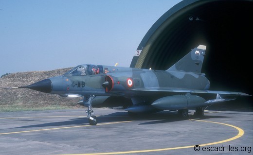 Mirage IIIE en configuration AN-52 à Orange en juillet 83