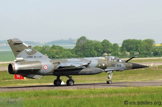 F-1CR 2010 112NW