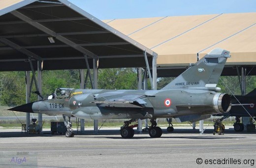 Sur la BA 118 en 2012, le F-1CR 118-CK rejoint son abri