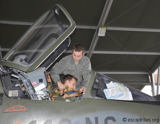 F-1CR Brélage