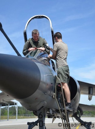 F- CR Pilote-Mecano
