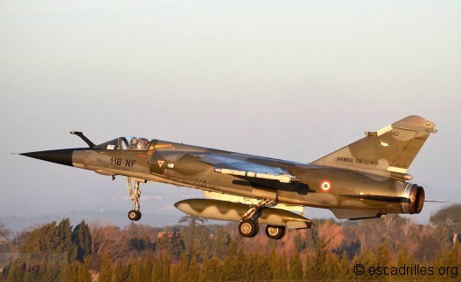 F-1CR 2013 118-NF