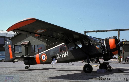 Le « 2-HH » n°218 de la 2è EC vu en 1984 - l'insigne de la SALE a connu plusieurs versions différentes