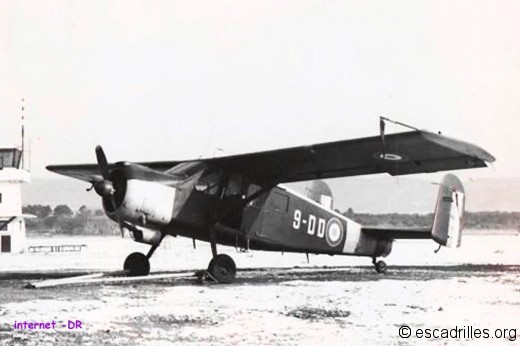 Broussard « 9-DD » n°290 à Cuers. Il  fut affecté à la « 9 » de juillet 1963 à janvier 1964, date à laquelle il fut transféré à l'ELA55 de Lahr
