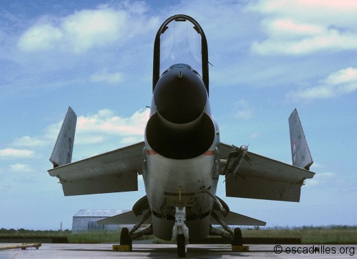 F-8E(FN)