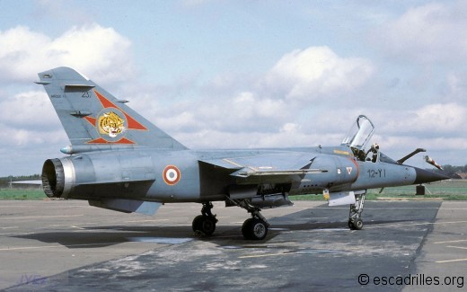 F-1 12-YI 1982