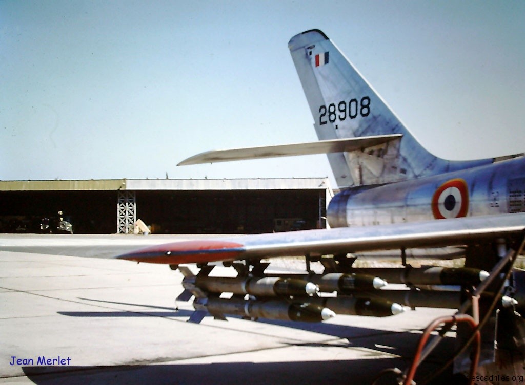 F-84F armé de roquettes US, en 1960