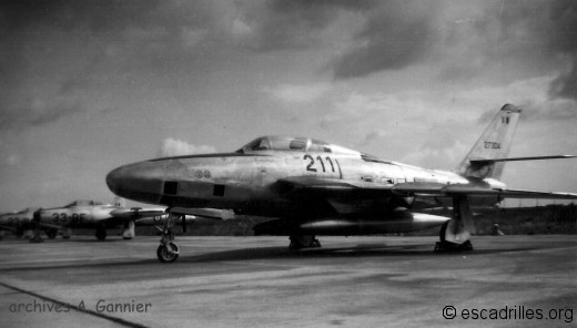 RF-84F 27304 1/33