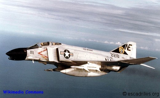 Phantom_VF21_Vietnam_1965_wiki