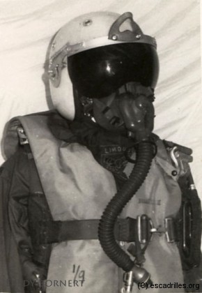 Pilote-F84F_fb-