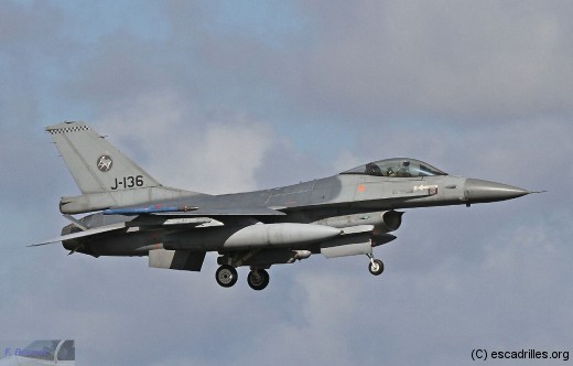 F16_J-136_fb