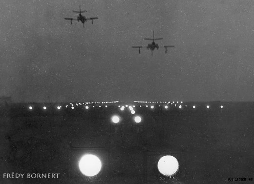 F84F_1964_de-nuit_fb