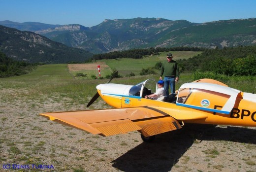Denis aux commandes d'un Morane MS880B en 2012