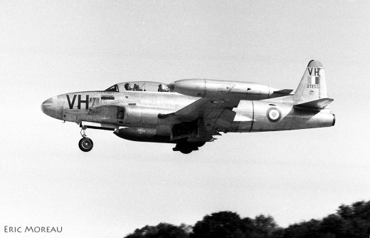 Le 21255 est un T-33 canadien, construit par Canadair (vu en 1968)