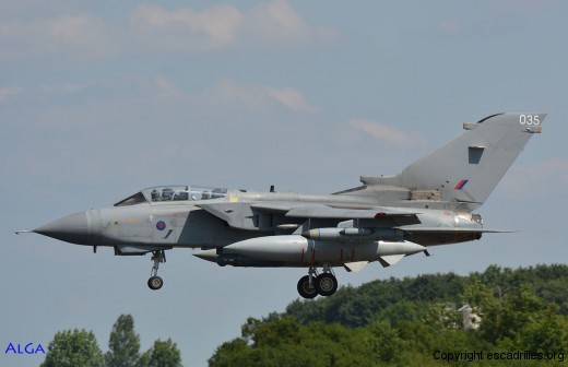 Chasseur-bombardier Tornado vu en 2014