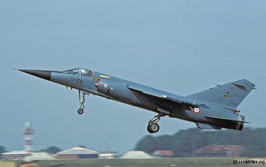 F-1C côté SPA 93, une escadrille affectée au ... 2/30 Normandie-Niémen