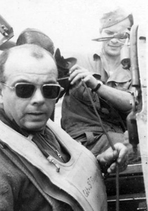 Prise par son camarade du II/33, Raymond Duriez, cette photo est la dernière connue du grand écrivain