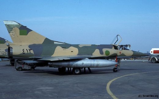 Le radar n'étant pas le point fort des Mirage III, la version sans radar s'exporta très bien