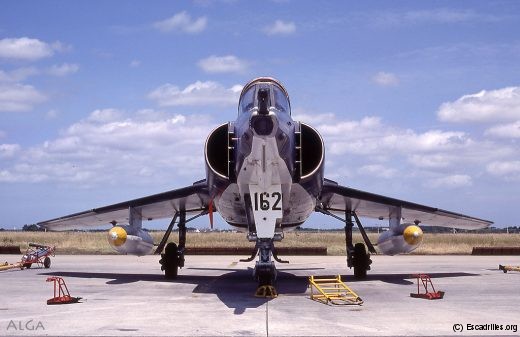 Vue ventrale d'un des quatre Etendard IVP issus de M