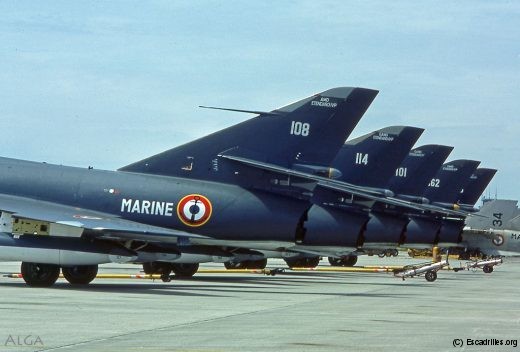 Lignée de la 16F à Landivisiau : à partir de 1979, la flottille est localisée au sud de la 12F